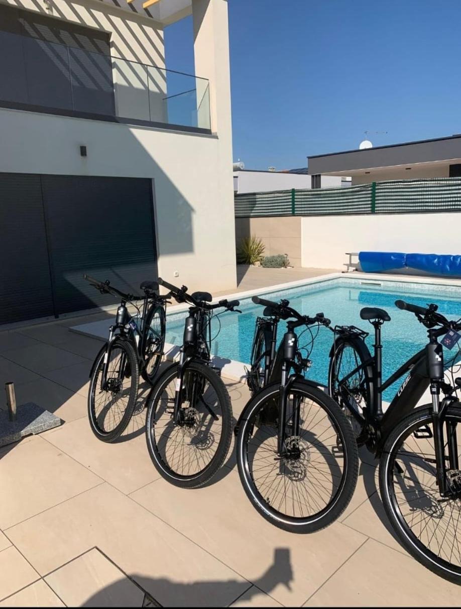 Вилла Jlo 2 Mit 4 E-Bikes Перой Экстерьер фото